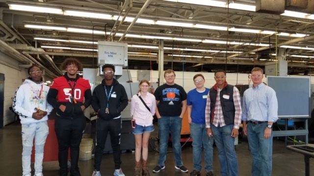 Students visit Nolte for National Manufacturing Day