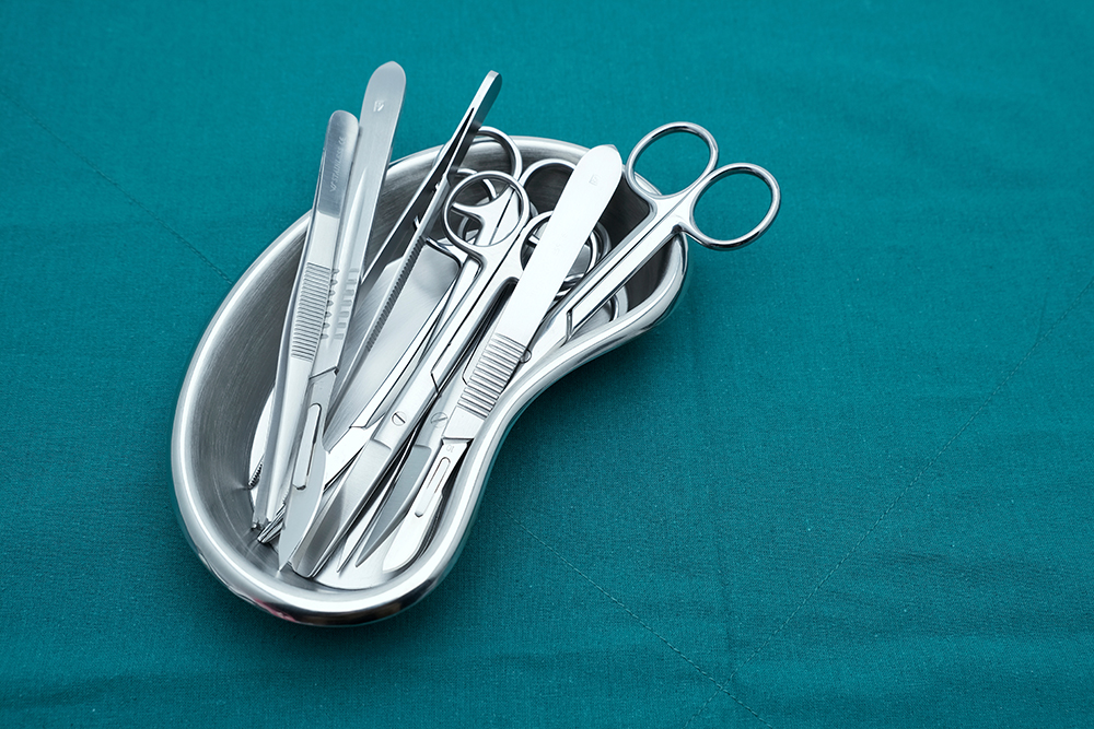 Basic surgical instrument scalpel forceps tweezers scissors for medical equipment manufacturing page